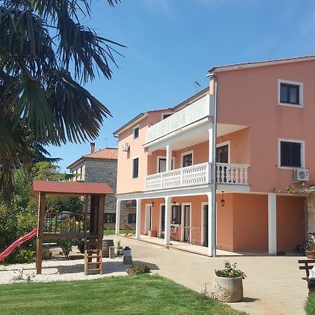 Apartments Sorgo Novigrad Istria Exterior foto